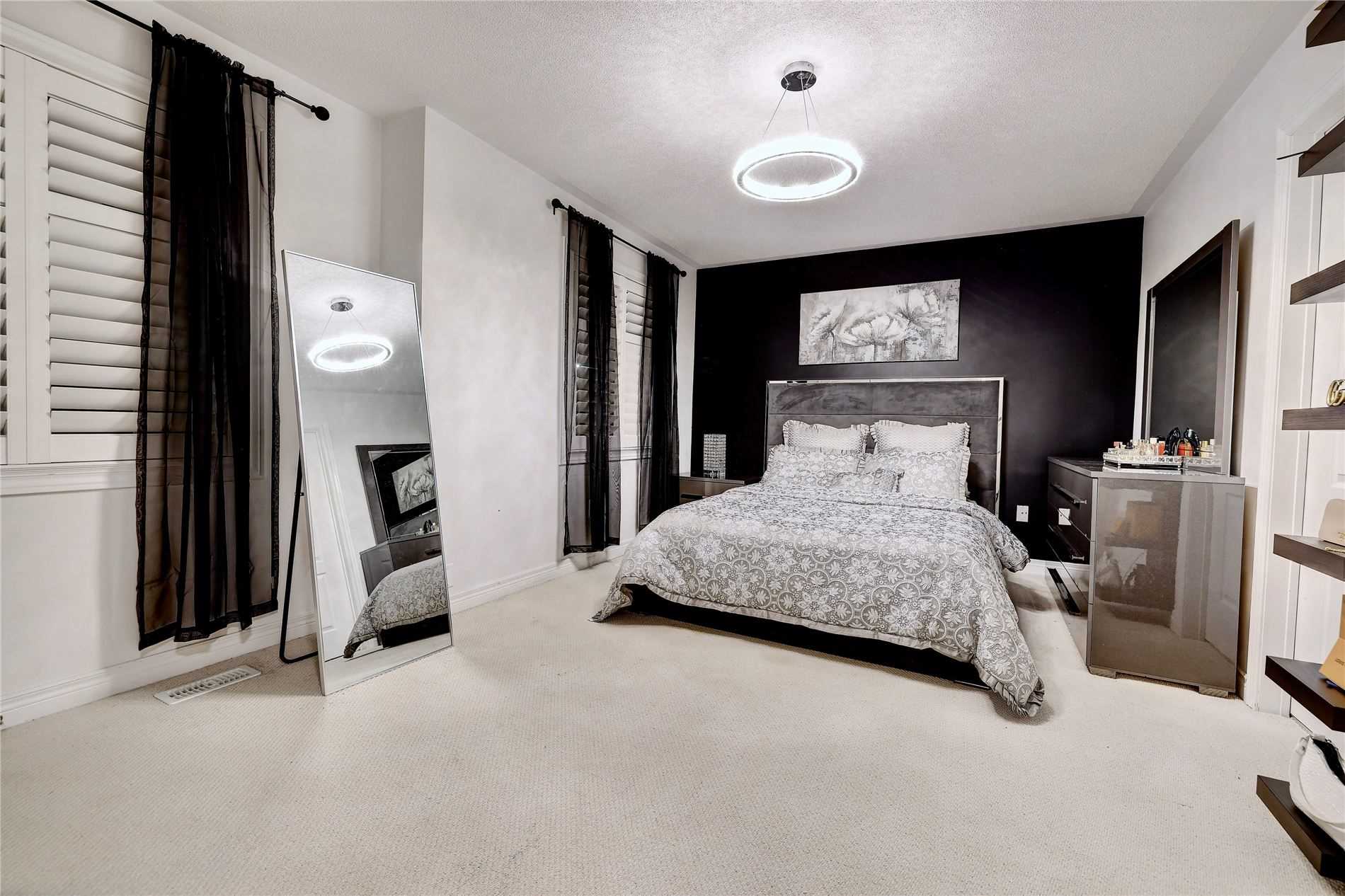 Listing W5901391 - Large Photo # 35