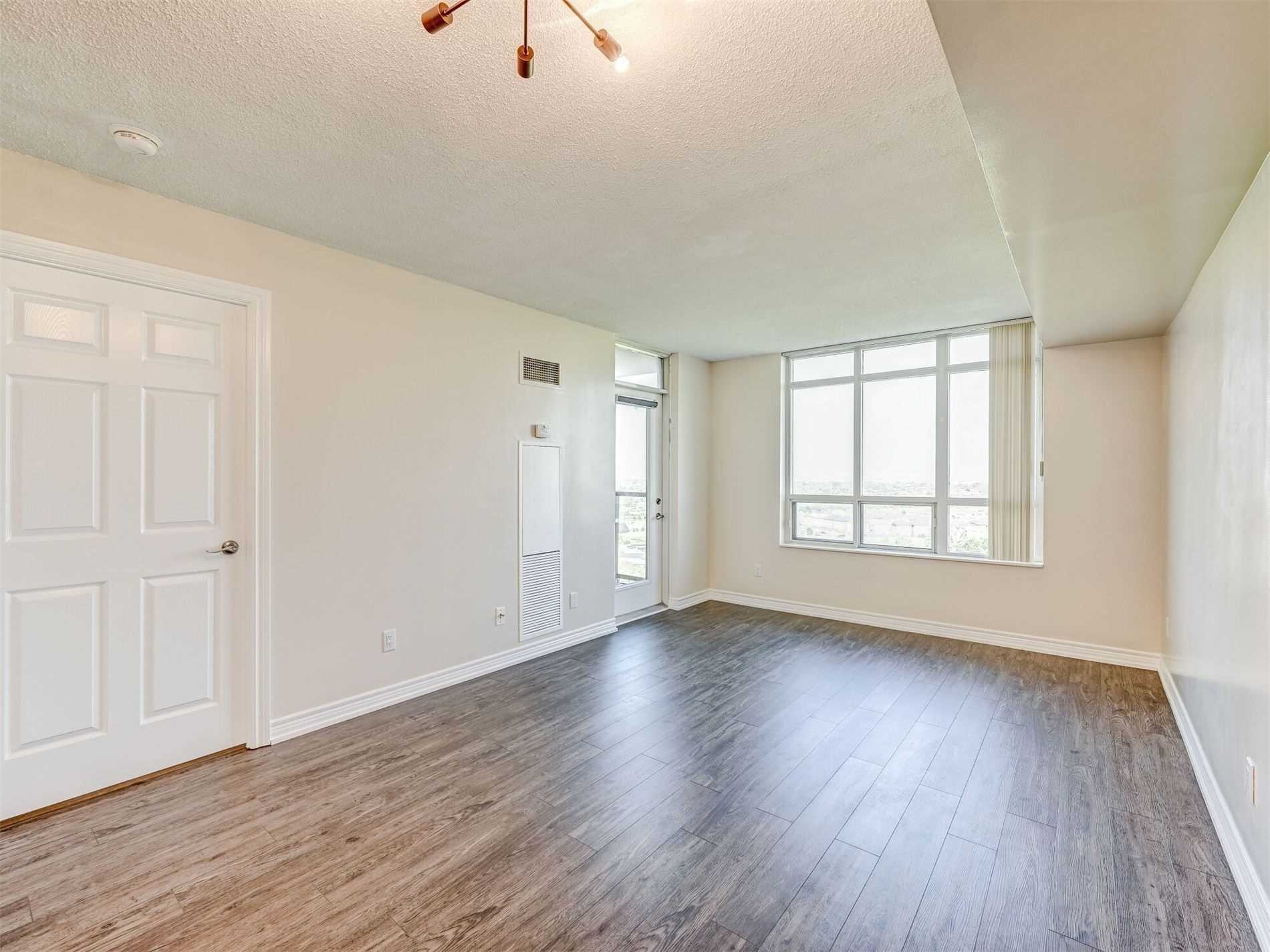 Listing W5901813 - Large Photo # 12