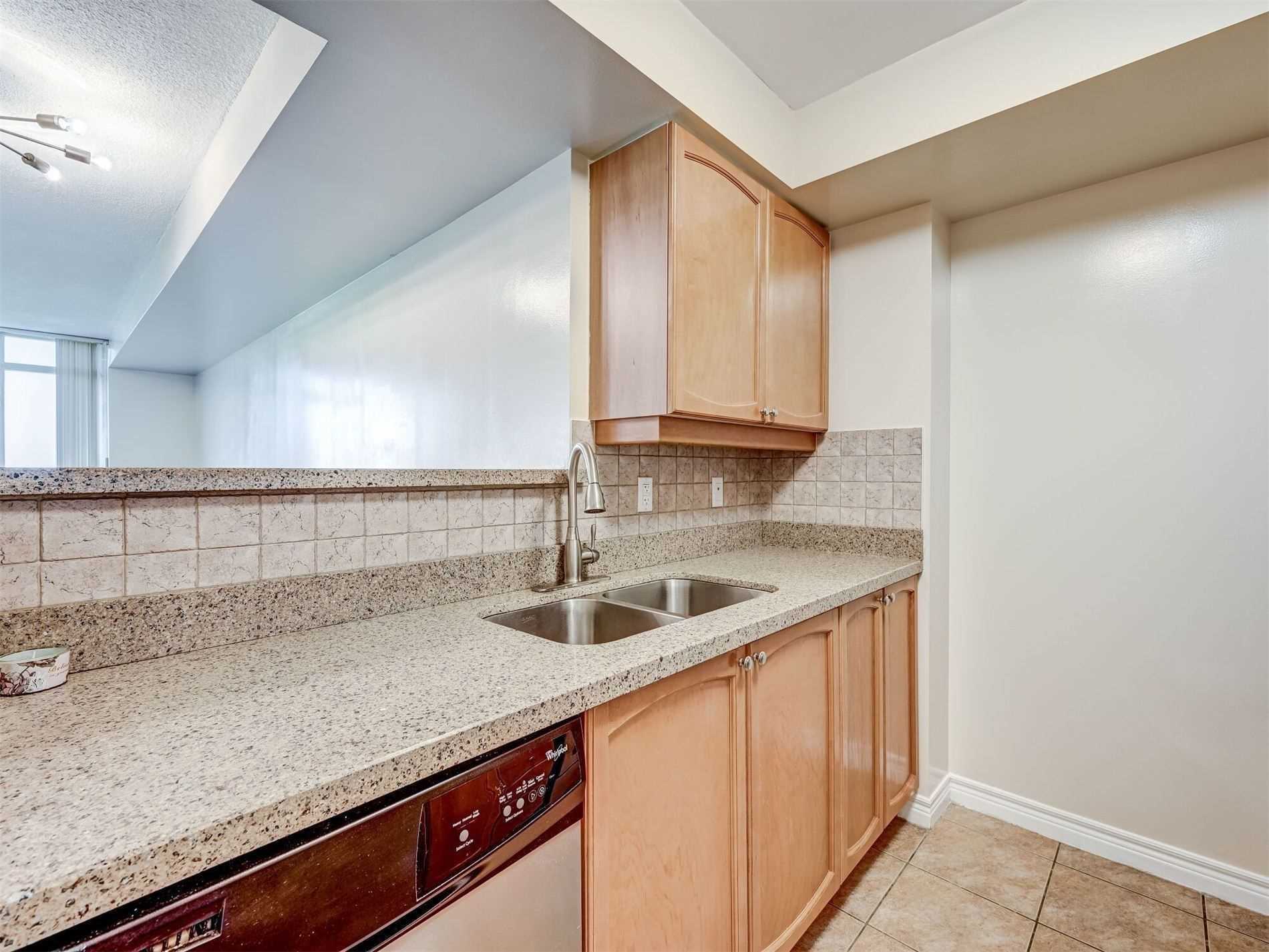 Listing W5901813 - Large Photo # 17
