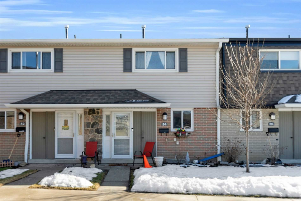 54 Village Crt, Brampton