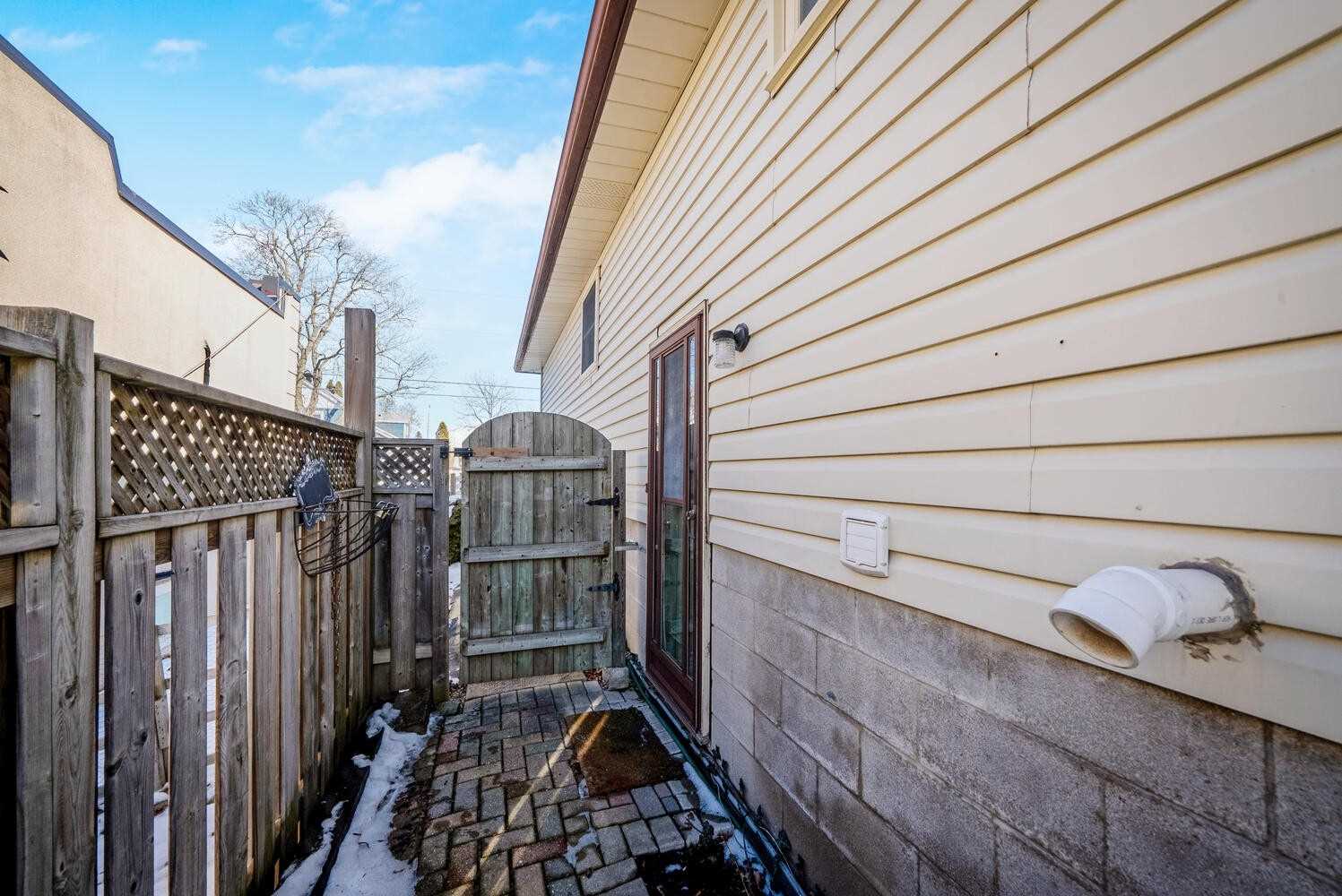 Listing W5902031 - Large Photo # 32