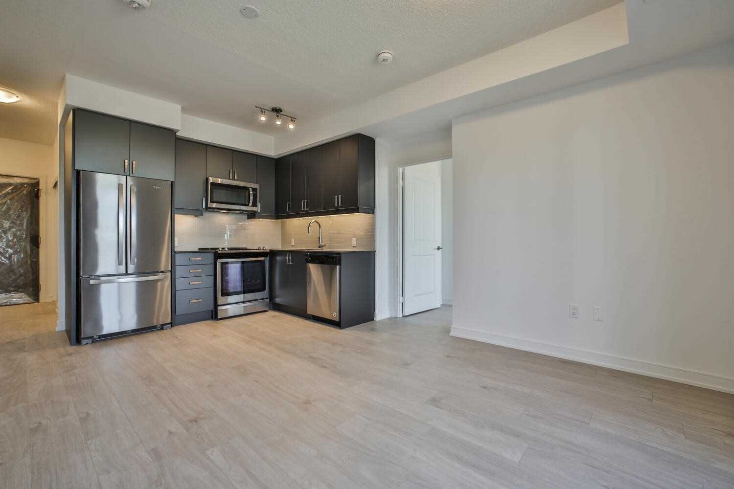 Listing W5902091 - Large Photo # 11