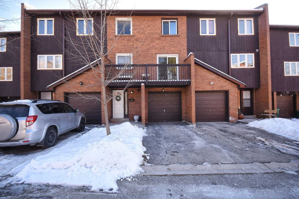 1755 Rathburn Rd E, Mississauga