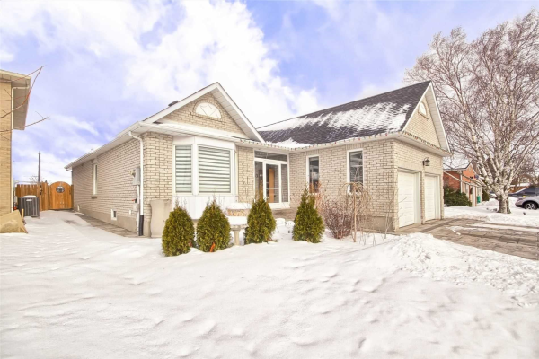 63 Goodfellow Cres, Caledon