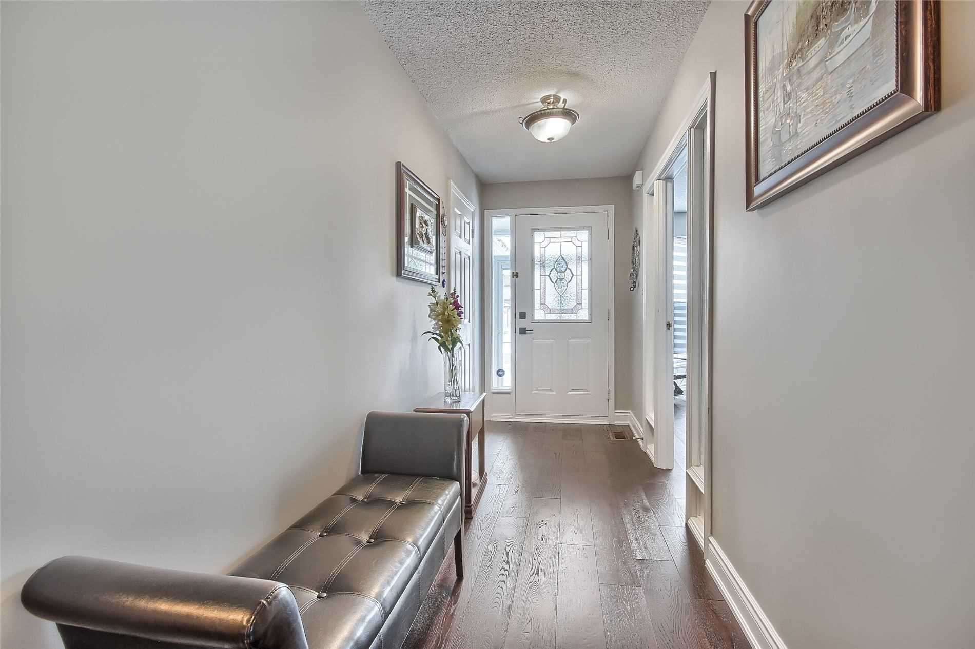Listing W5902375 - Large Photo # 4