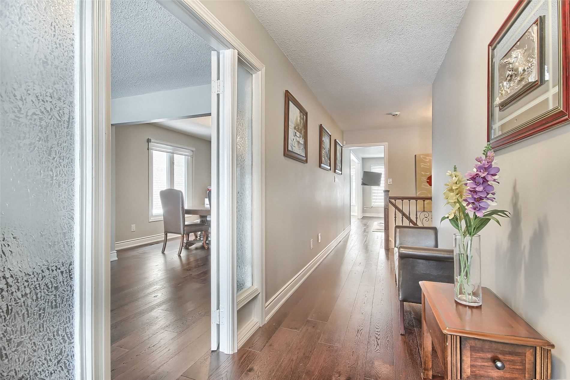 Listing W5902375 - Large Photo # 6