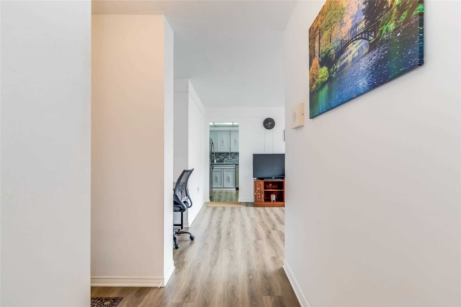 Listing W5902857 - Large Photo # 8