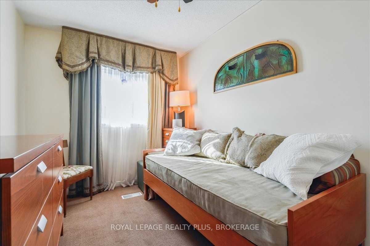 Listing W5903295 - Large Photo # 28
