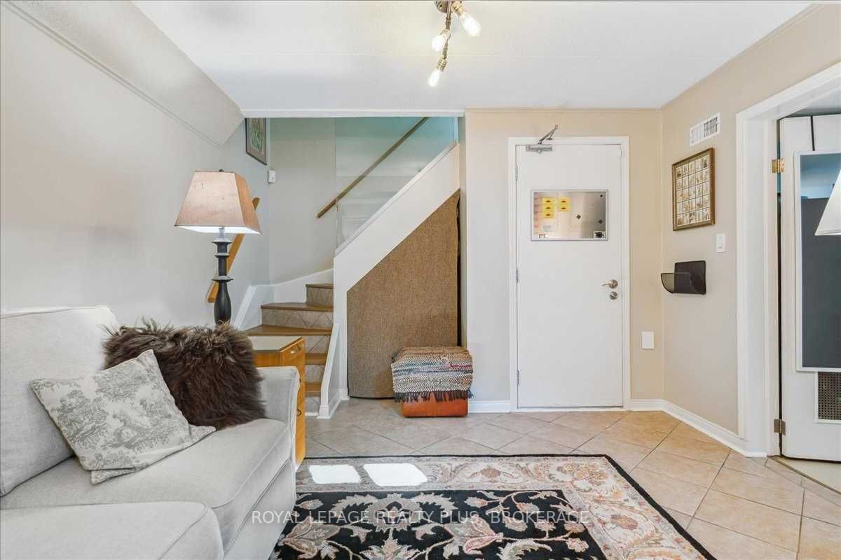 Listing W5903295 - Large Photo # 33
