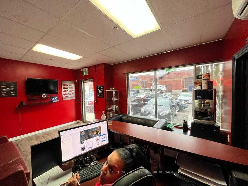 Listing W5903353 - Large Photo # 12