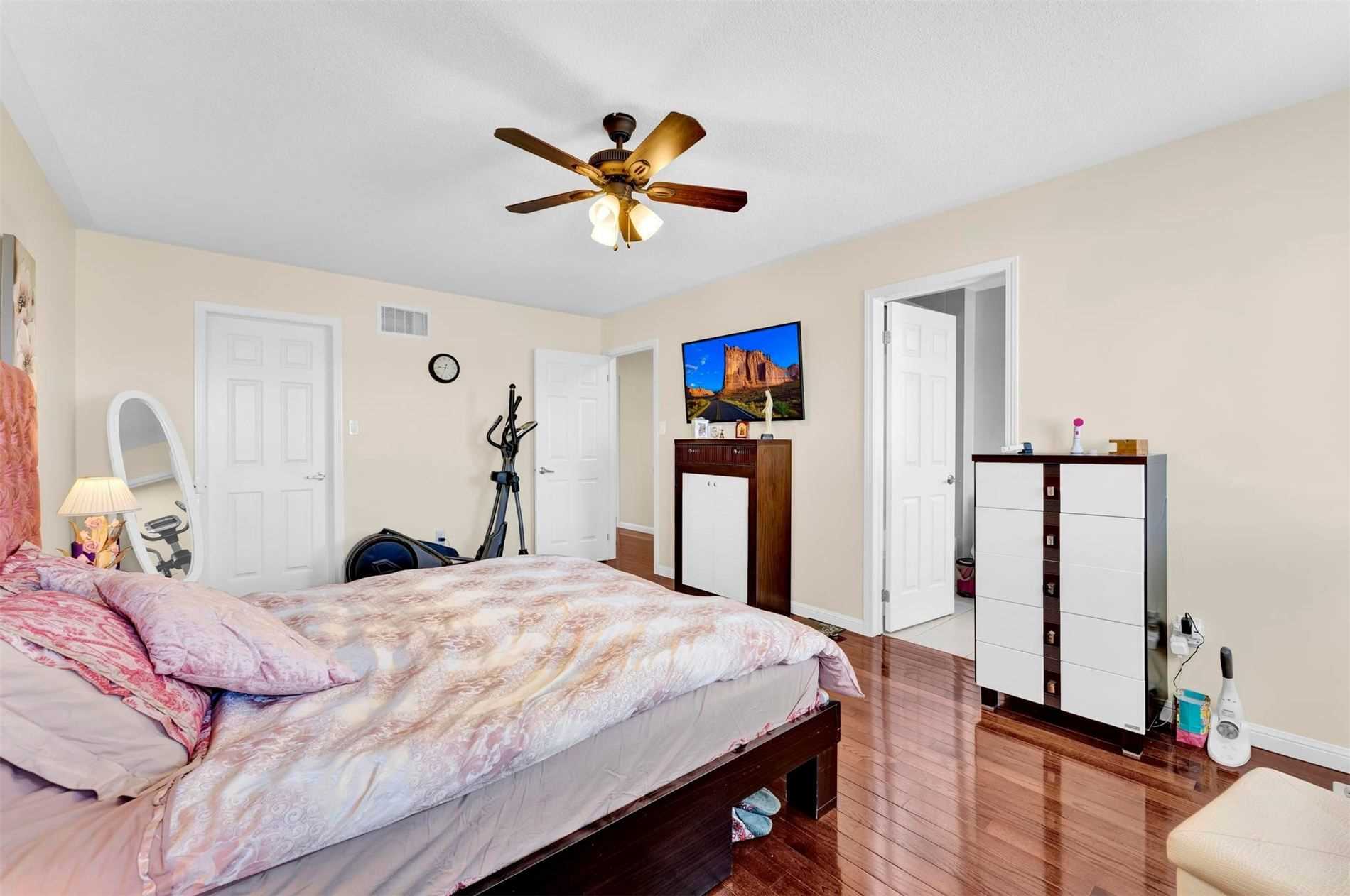 Listing W5903741 - Large Photo # 28