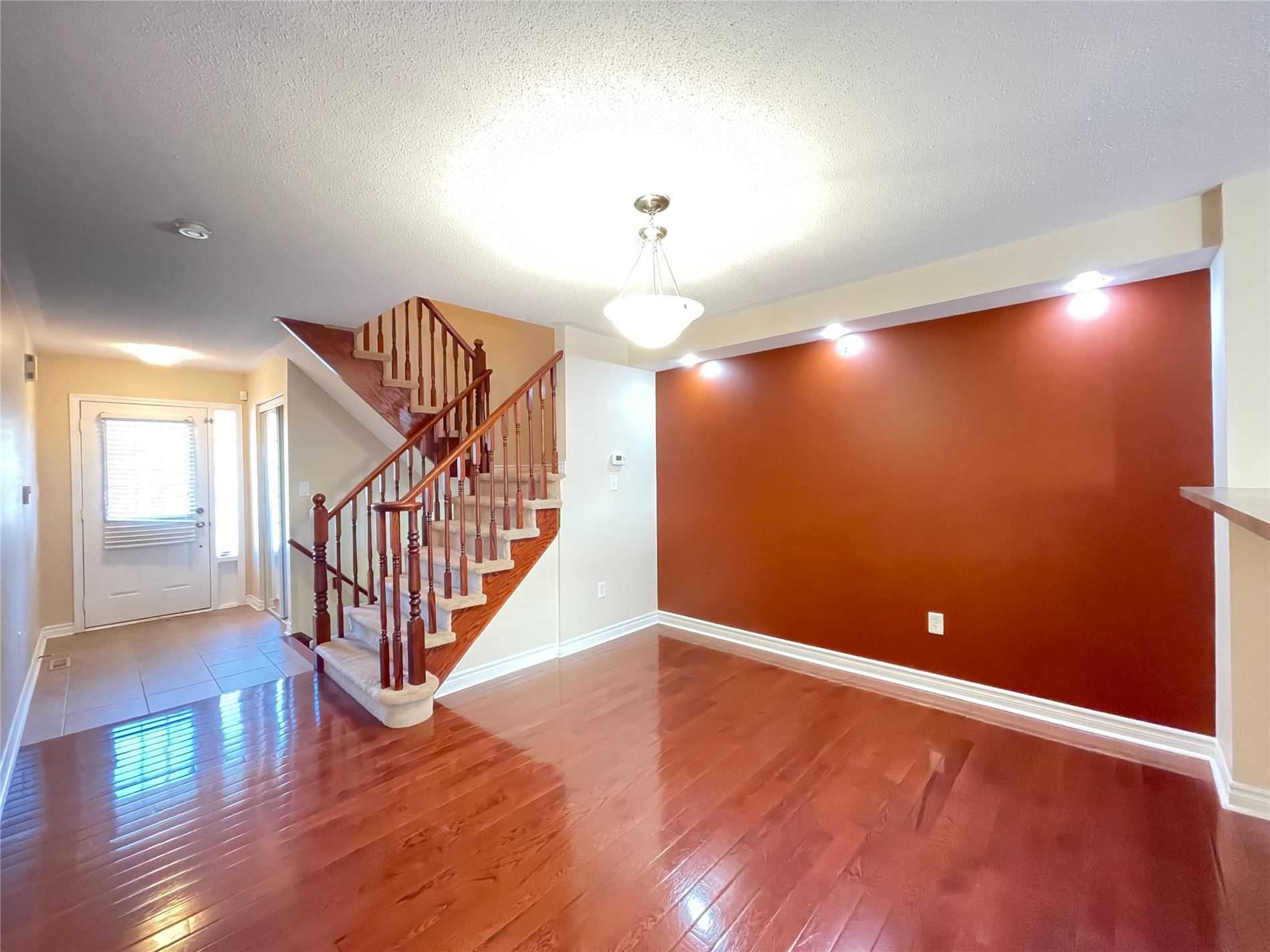 Listing W5903809 - Large Photo # 6