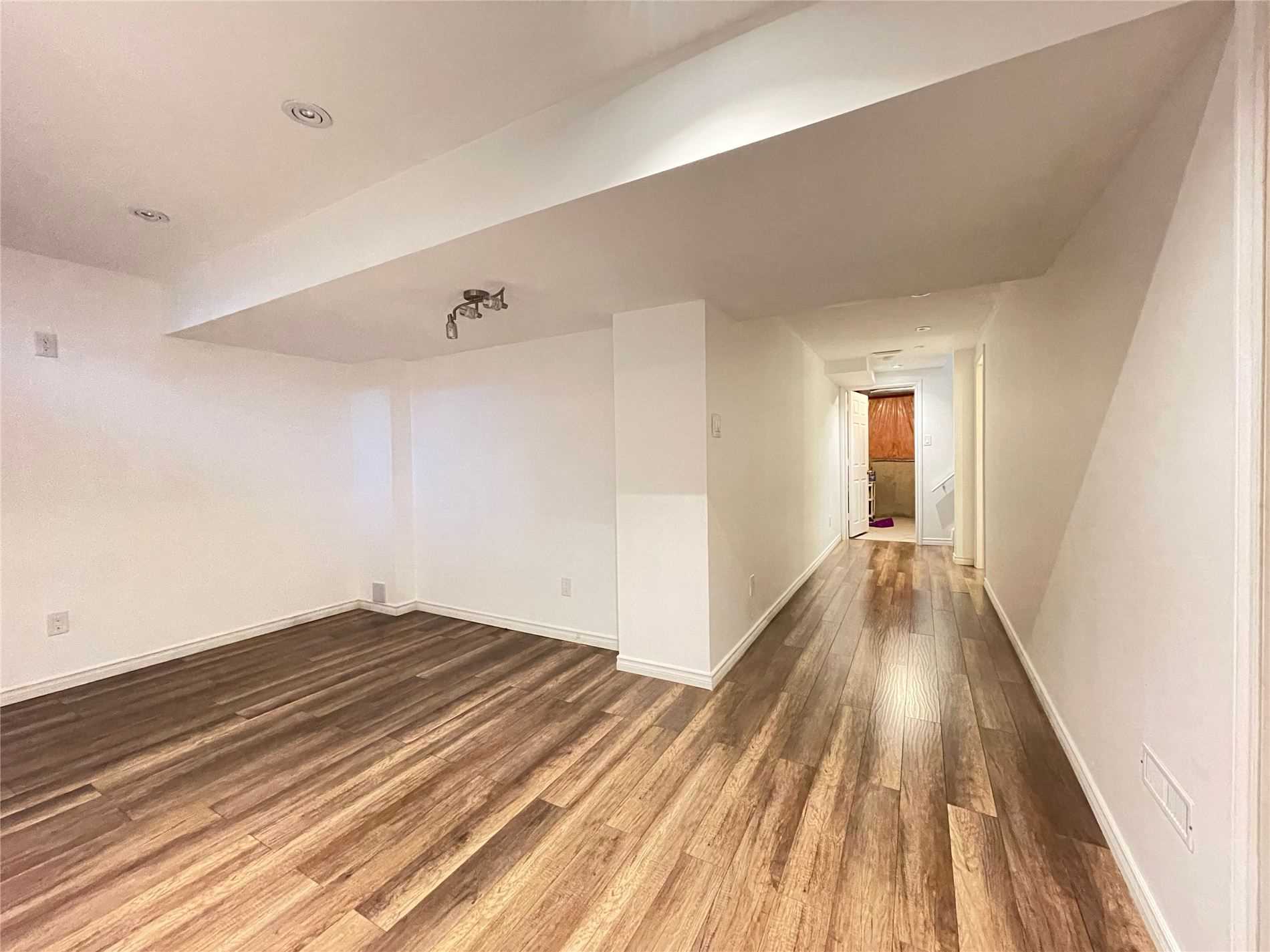 Listing W5903809 - Large Photo # 33