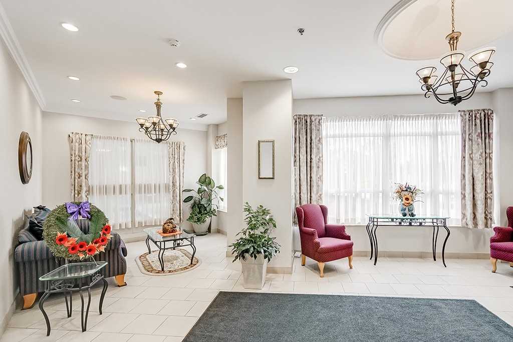 Listing W5904399 - Large Photo # 3