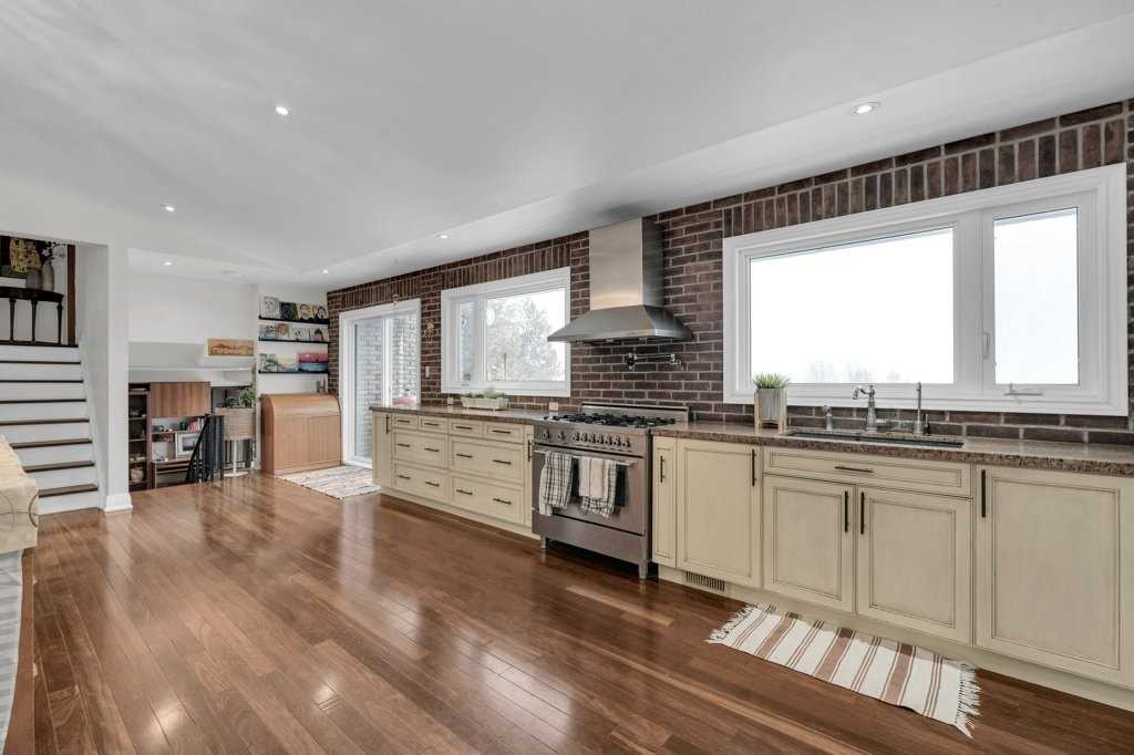5 Glenn Crt