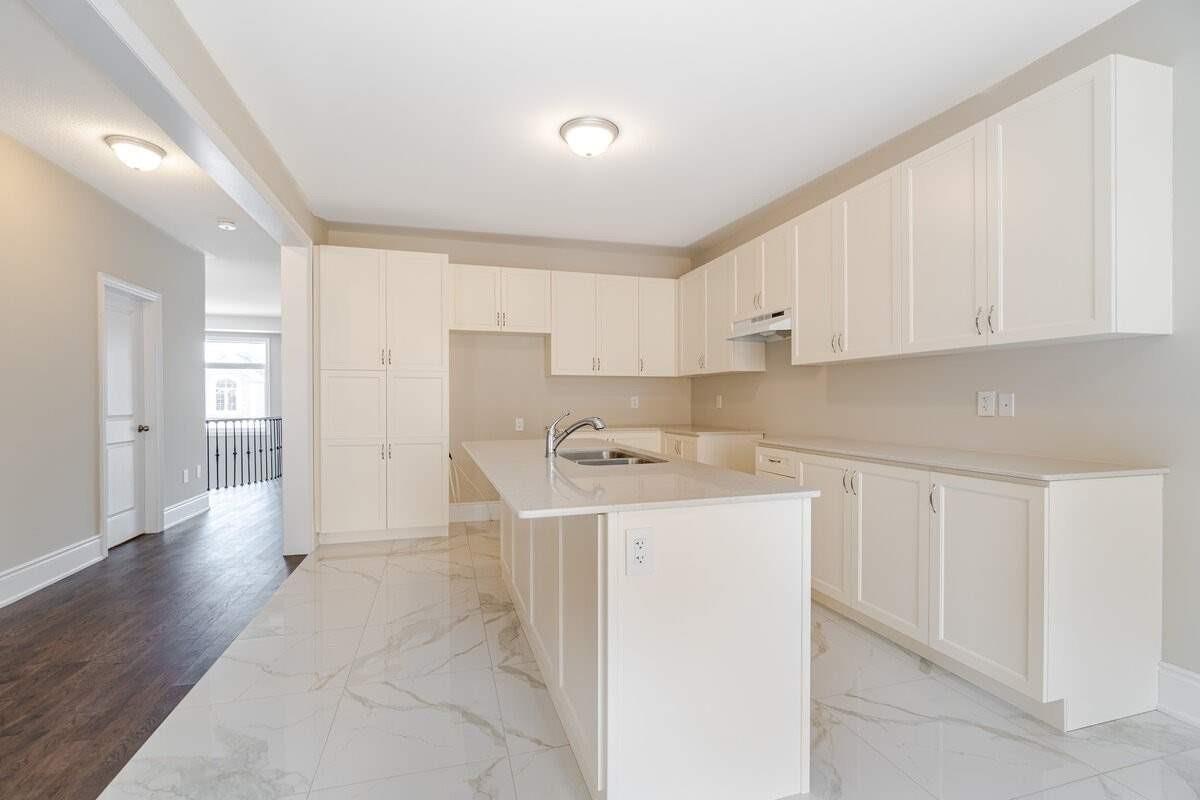 12 Junior Rd