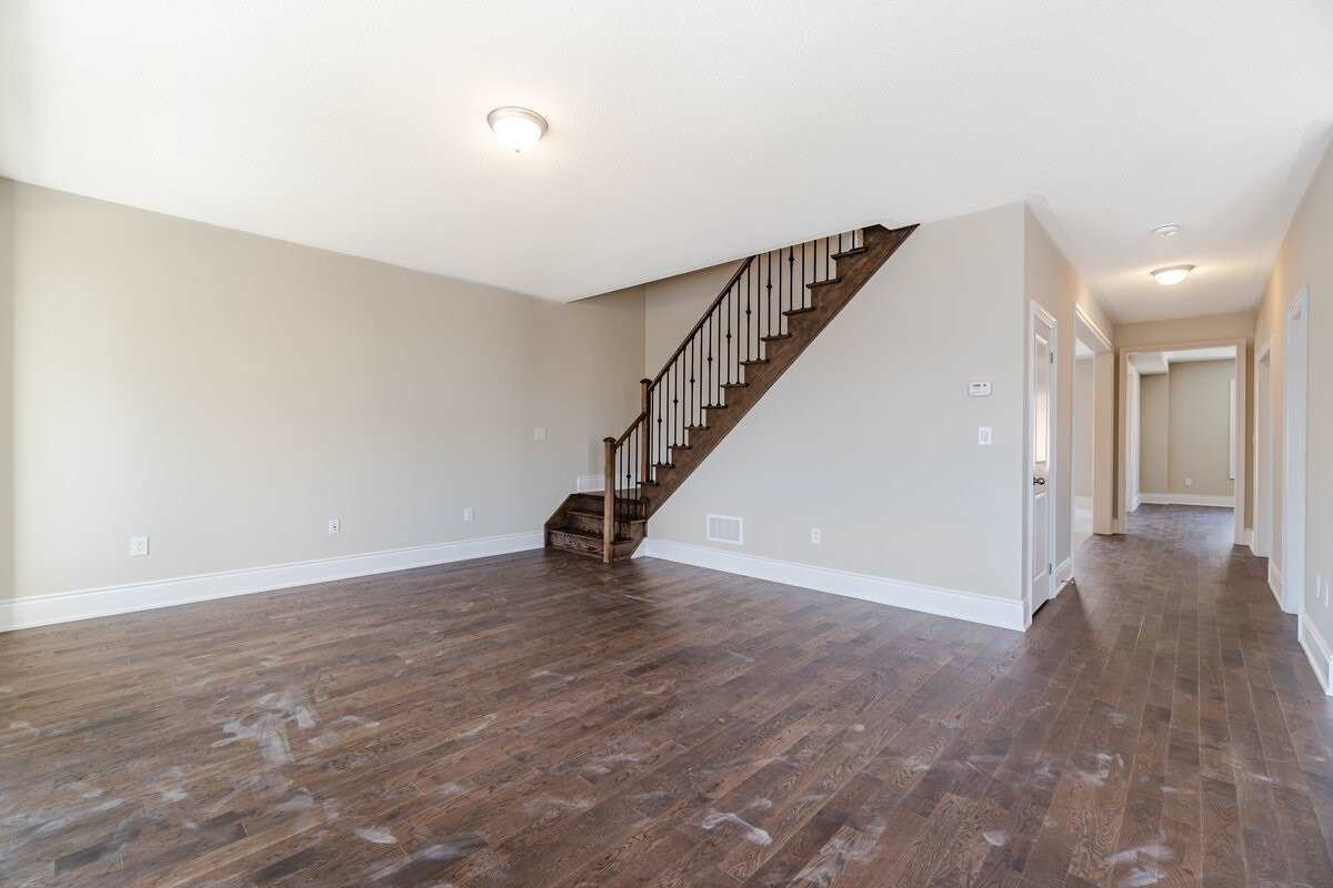 12 Junior Rd