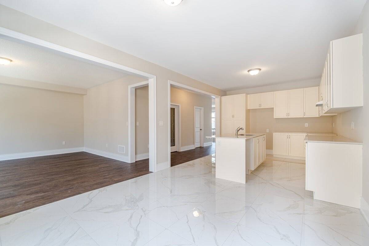 12 Junior Rd