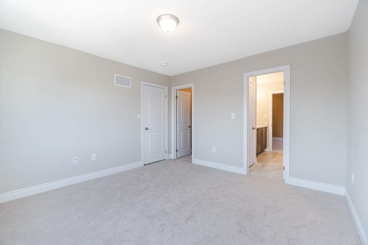 12 Junior Rd