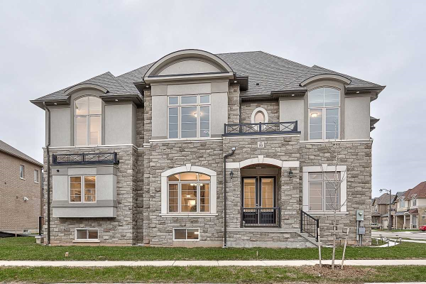 89 Bowbeer Rd, Oakville
