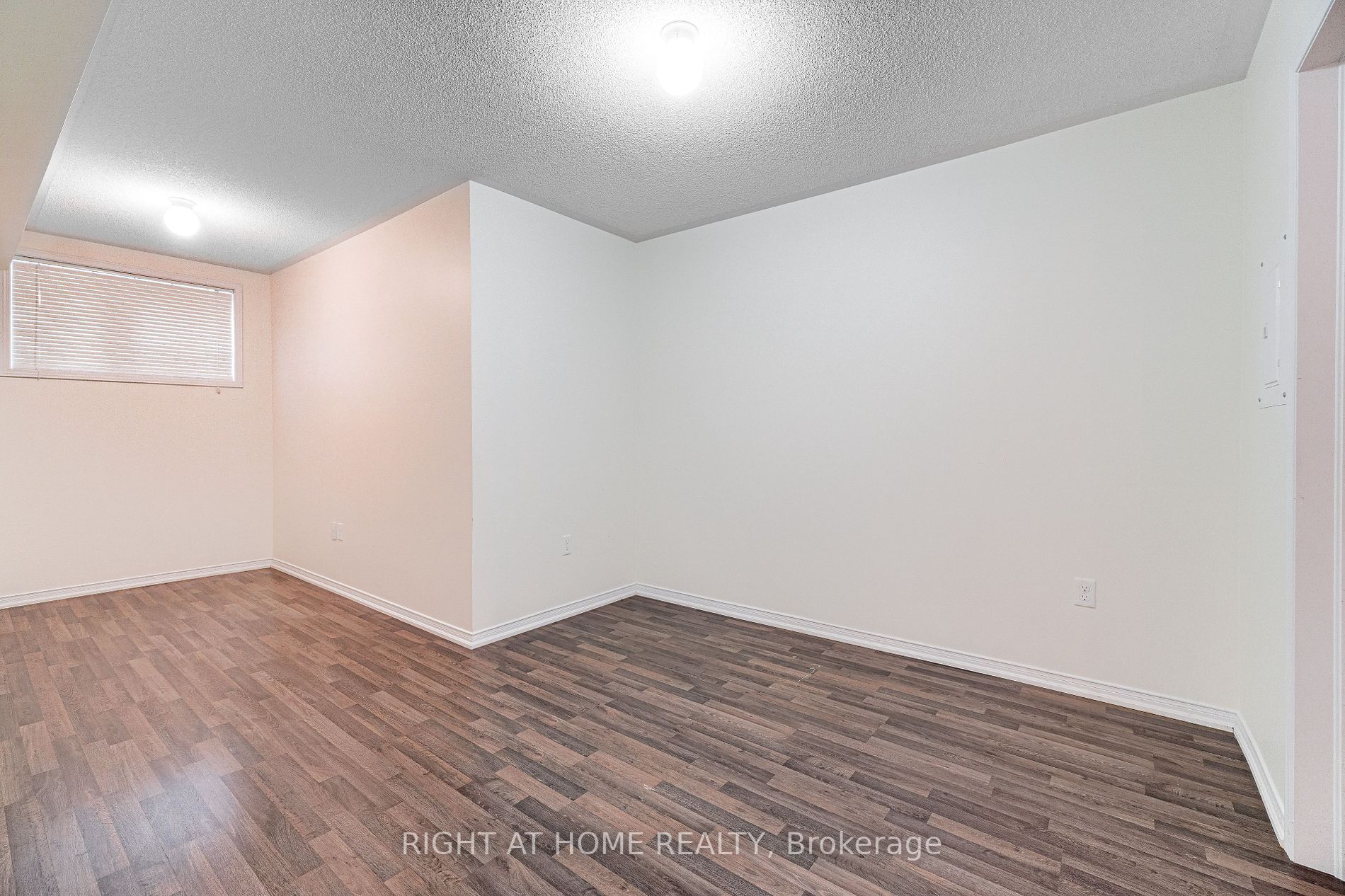Listing W5905120 - Large Photo # 14