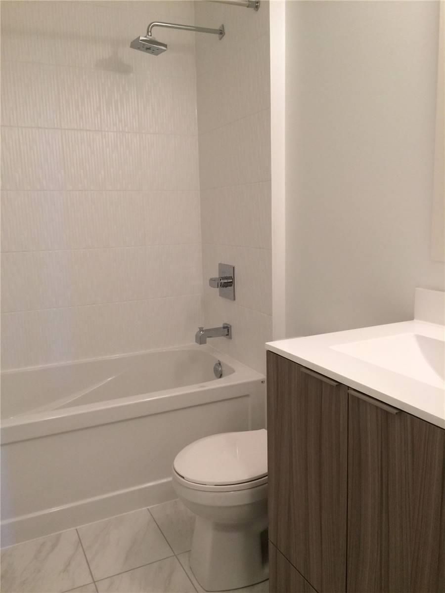 56 Annie Craig Drive, #1011