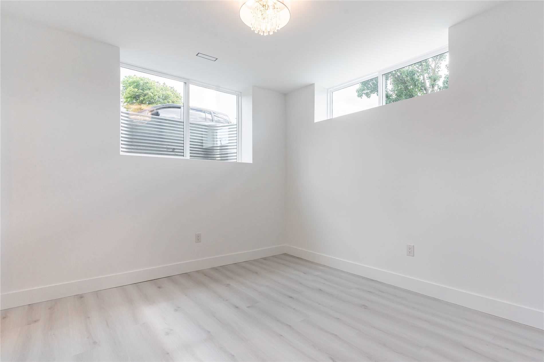15 Burrard Rd