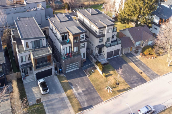 685 Montbeck Cres, Mississauga