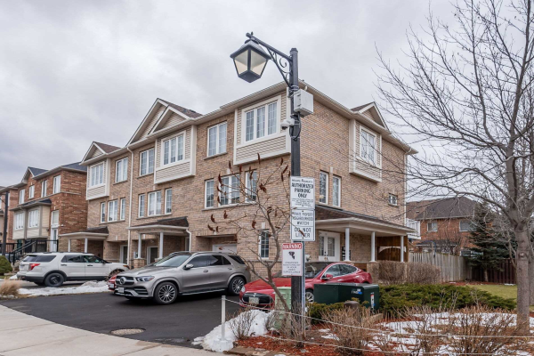 35 Quinella Dr, Toronto