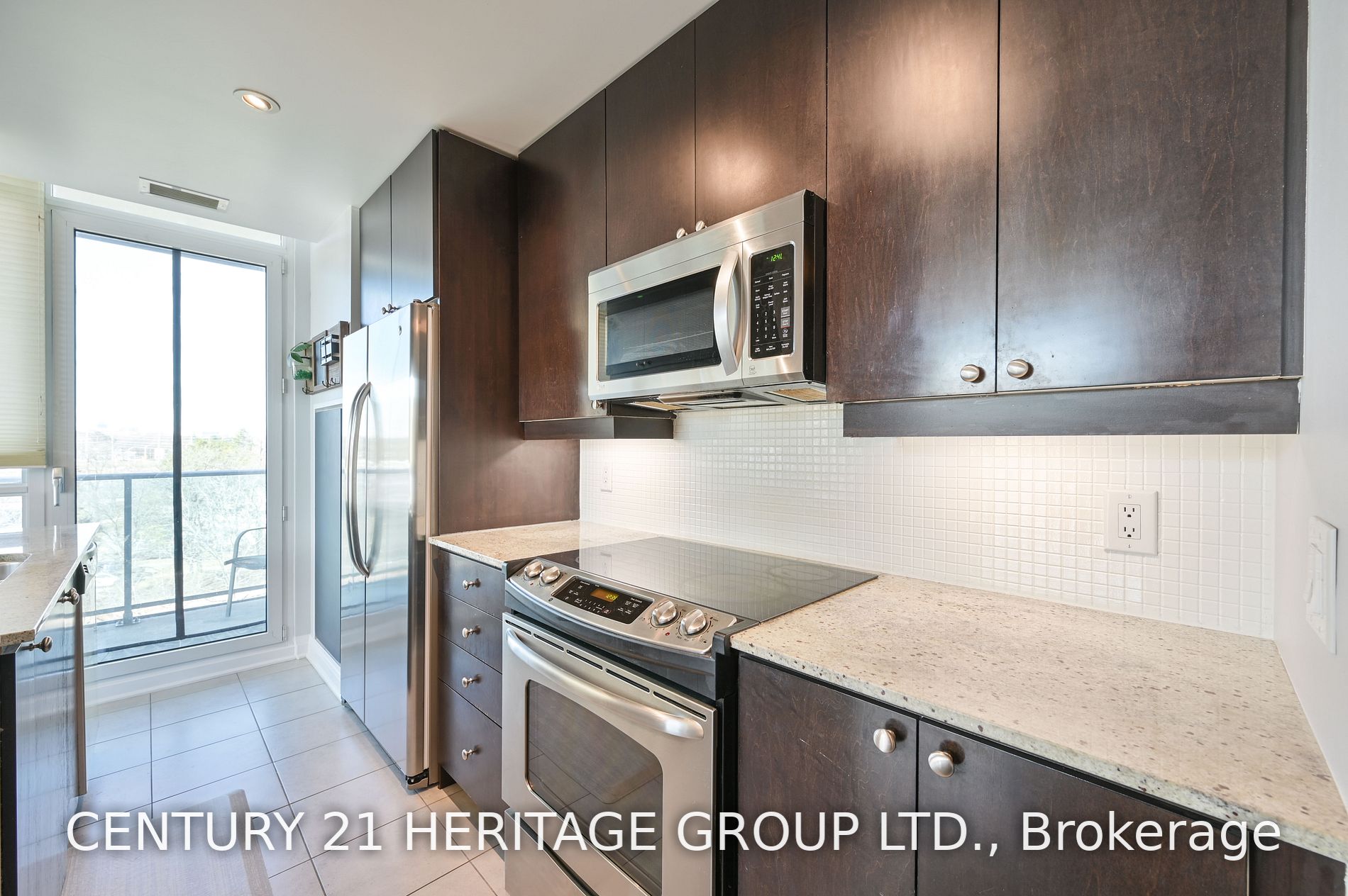 1055 Southdown Rd W, #503