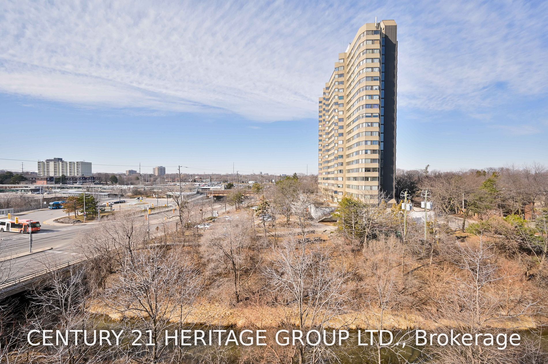 1055 Southdown Rd W, #503