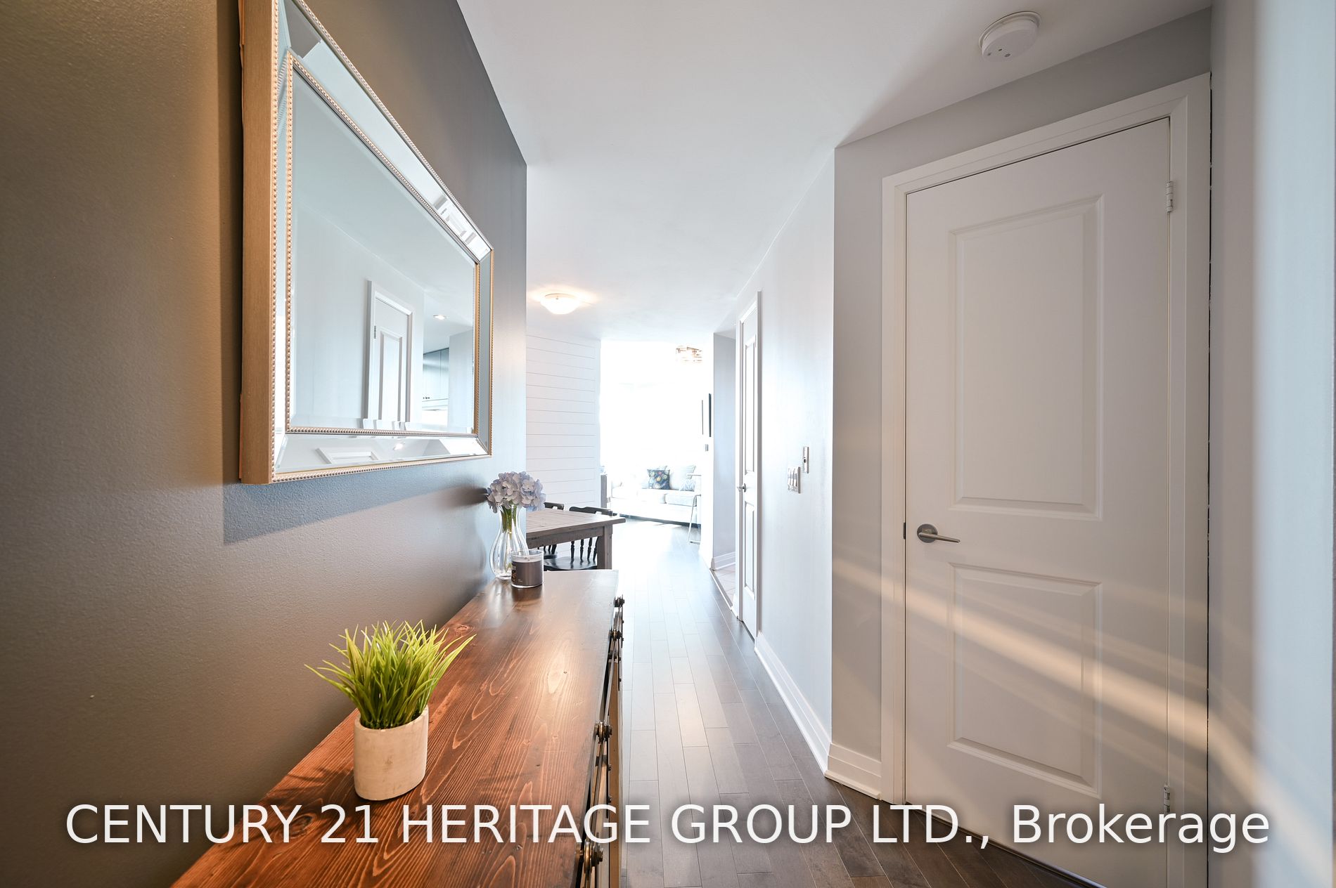 1055 Southdown Rd W, #503