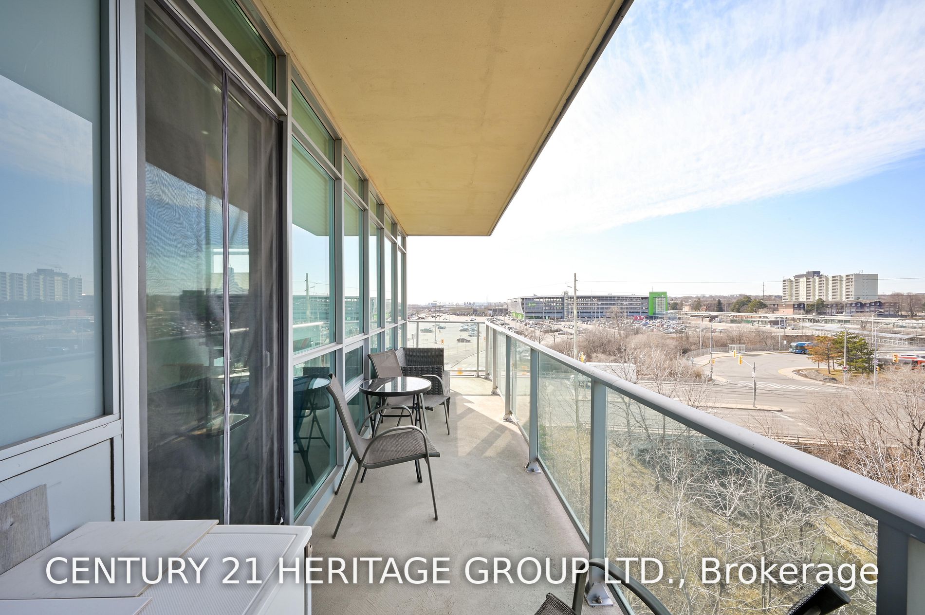 1055 Southdown Rd W, #503