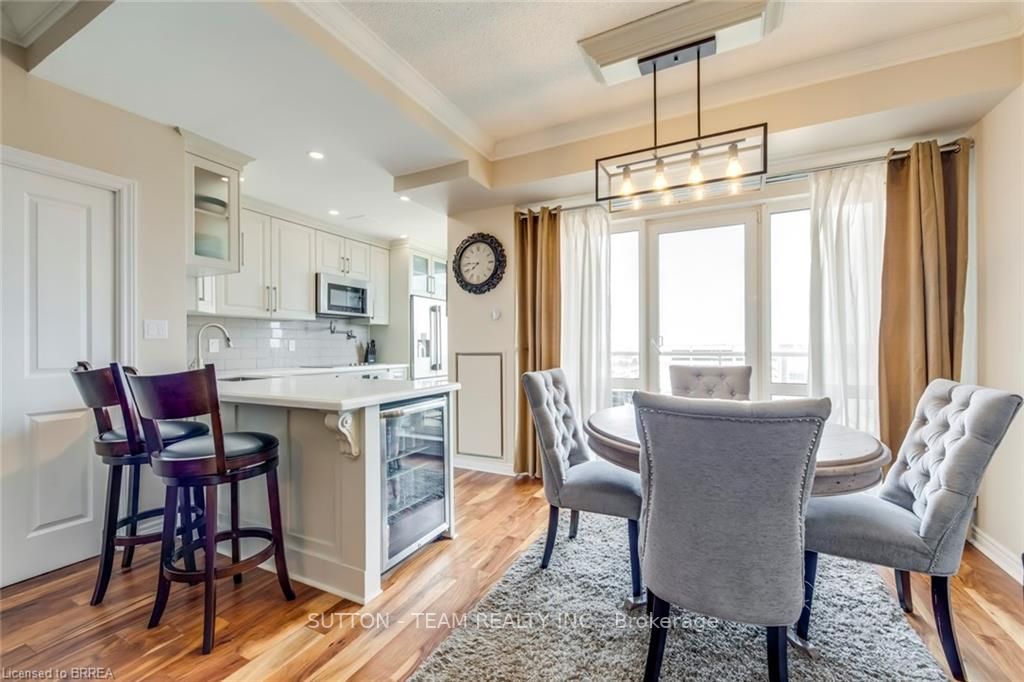 60 Old Mill Rd, #807