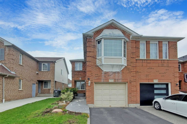 73 Feathertop Lane, Brampton