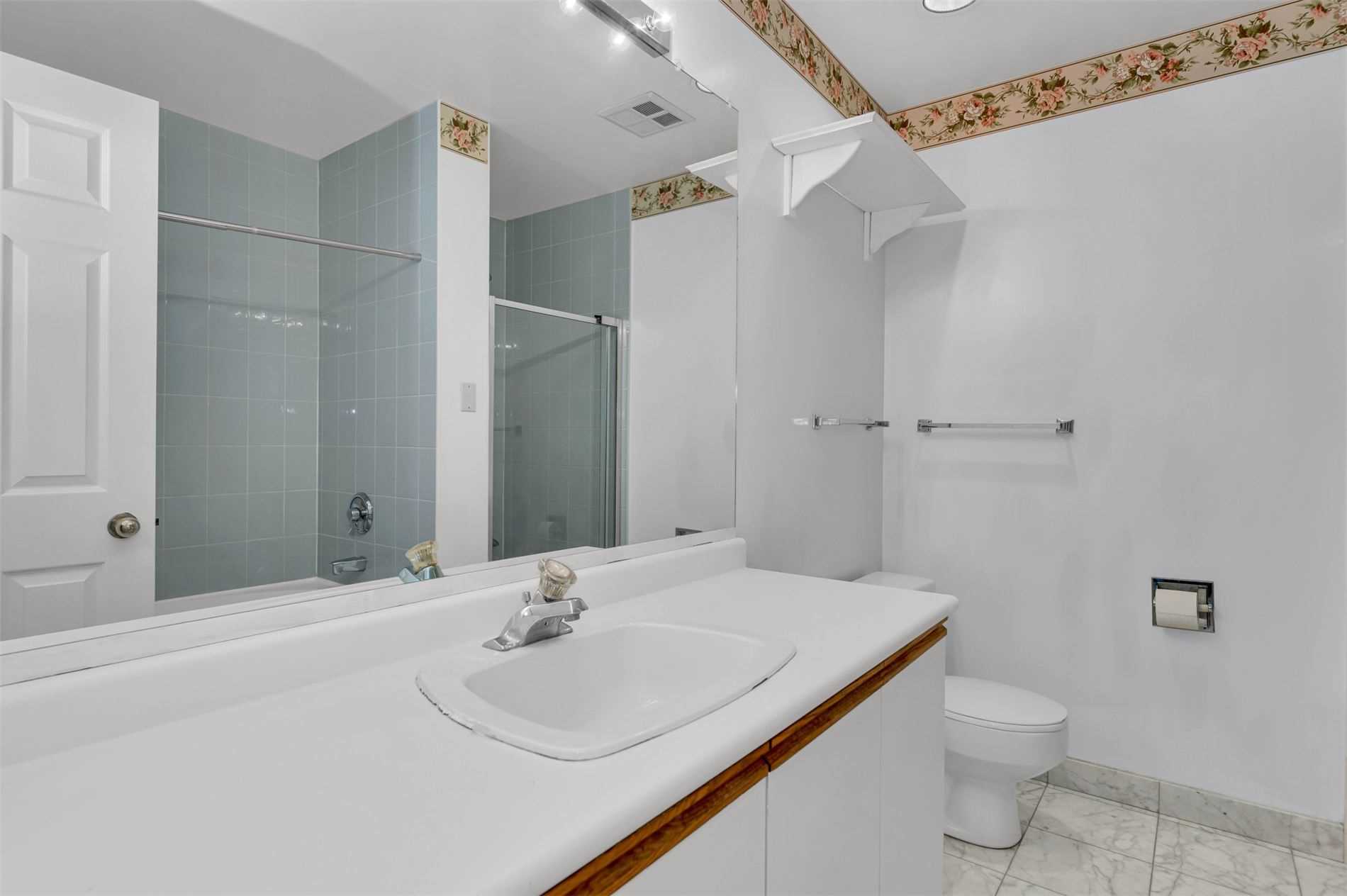 Listing W5907535 - Large Photo # 19