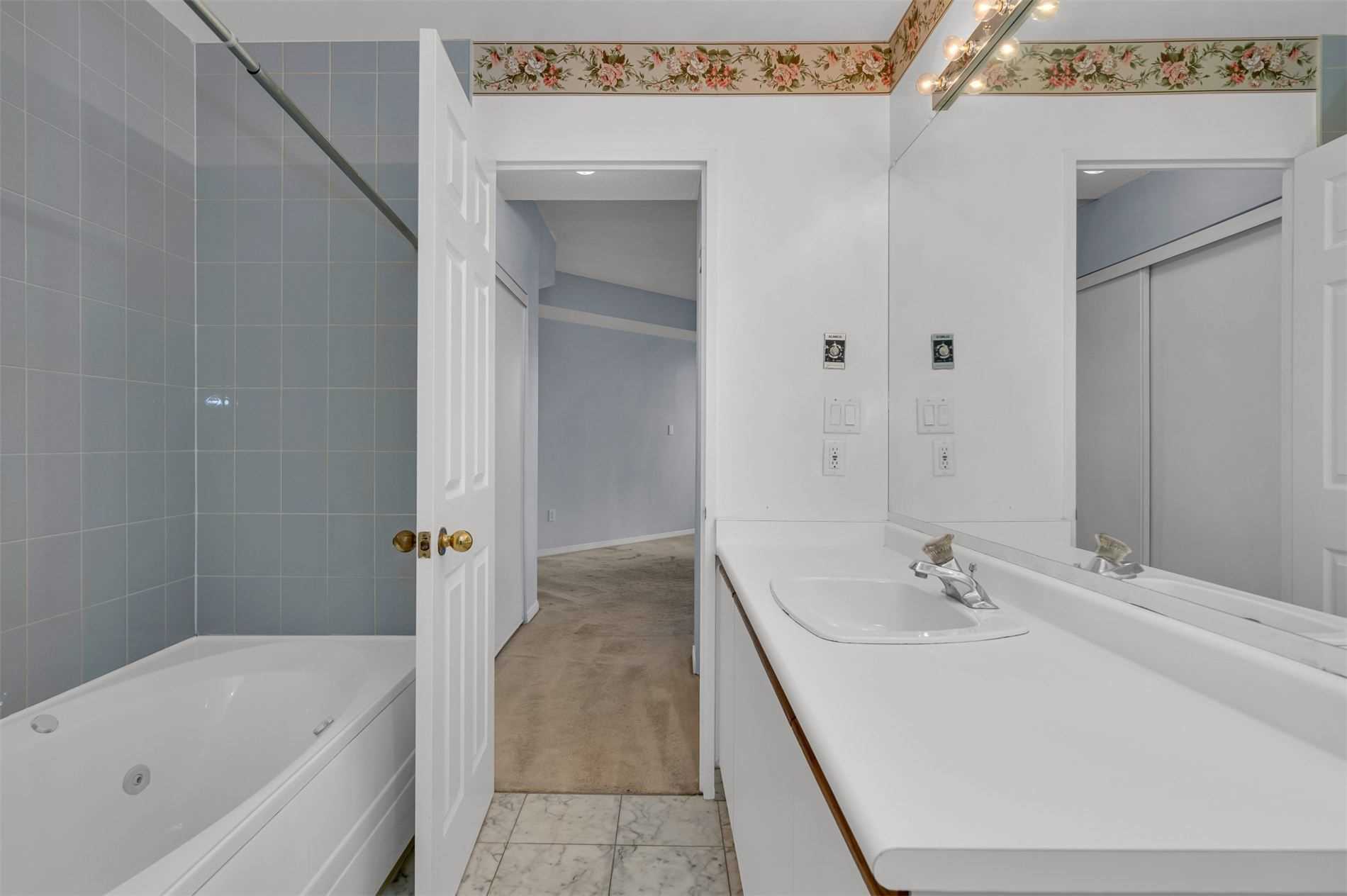 Listing W5907535 - Large Photo # 18