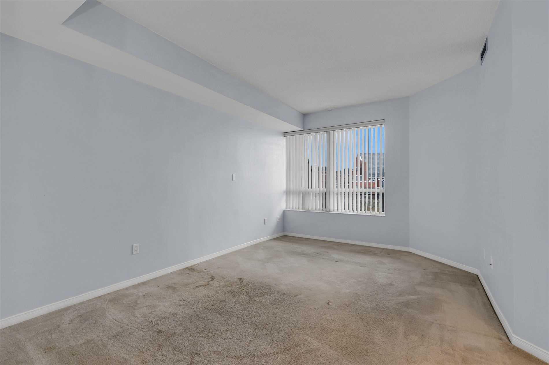 Listing W5907535 - Large Photo # 16