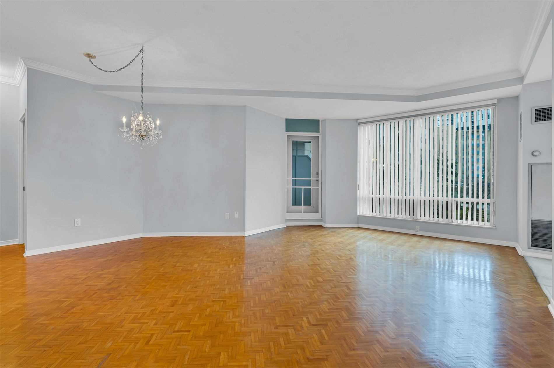 Listing W5907535 - Large Photo # 11