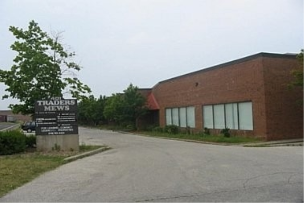 401 Traders Blvd E, Mississauga