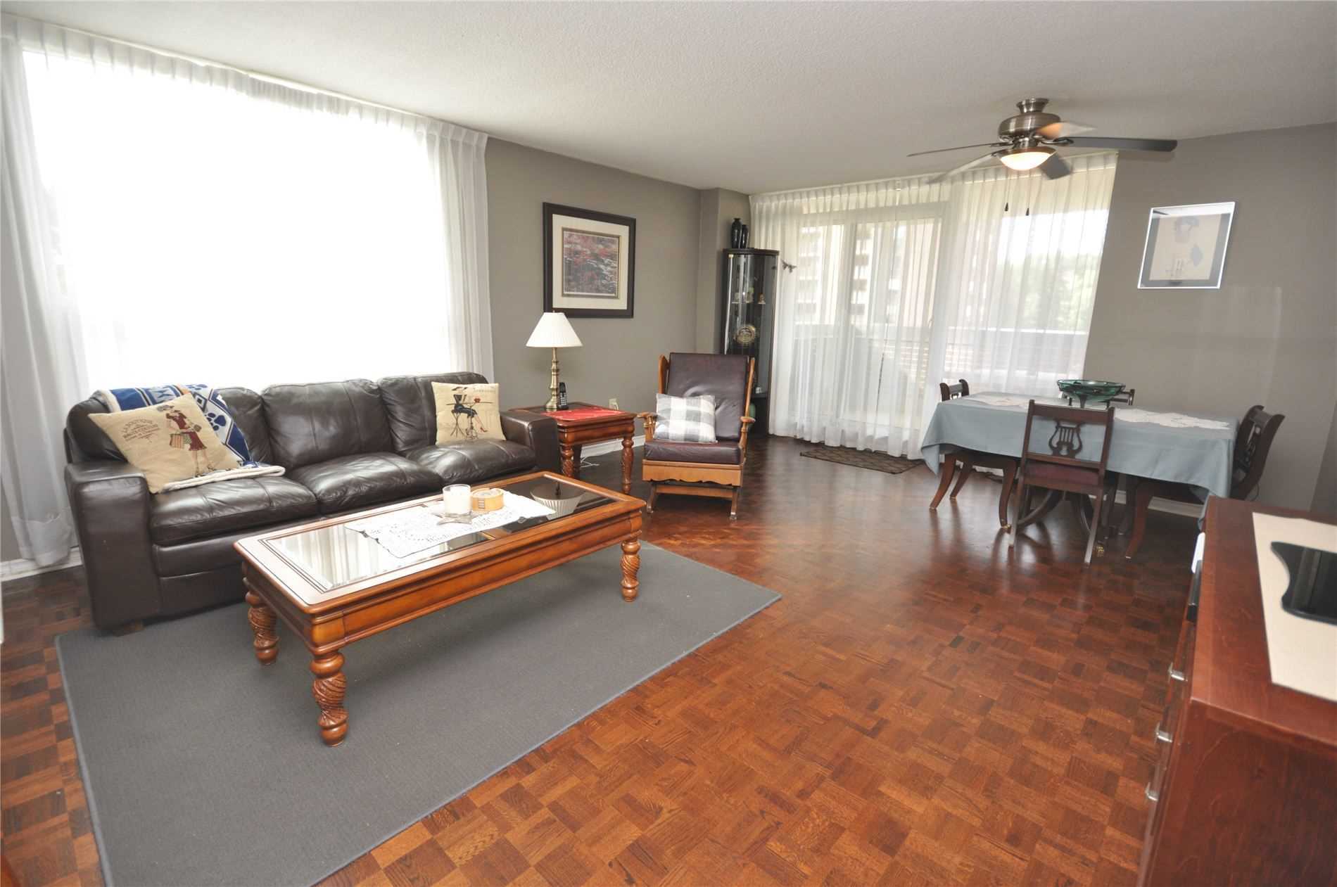 1535 Lakeshore Rd E, #201