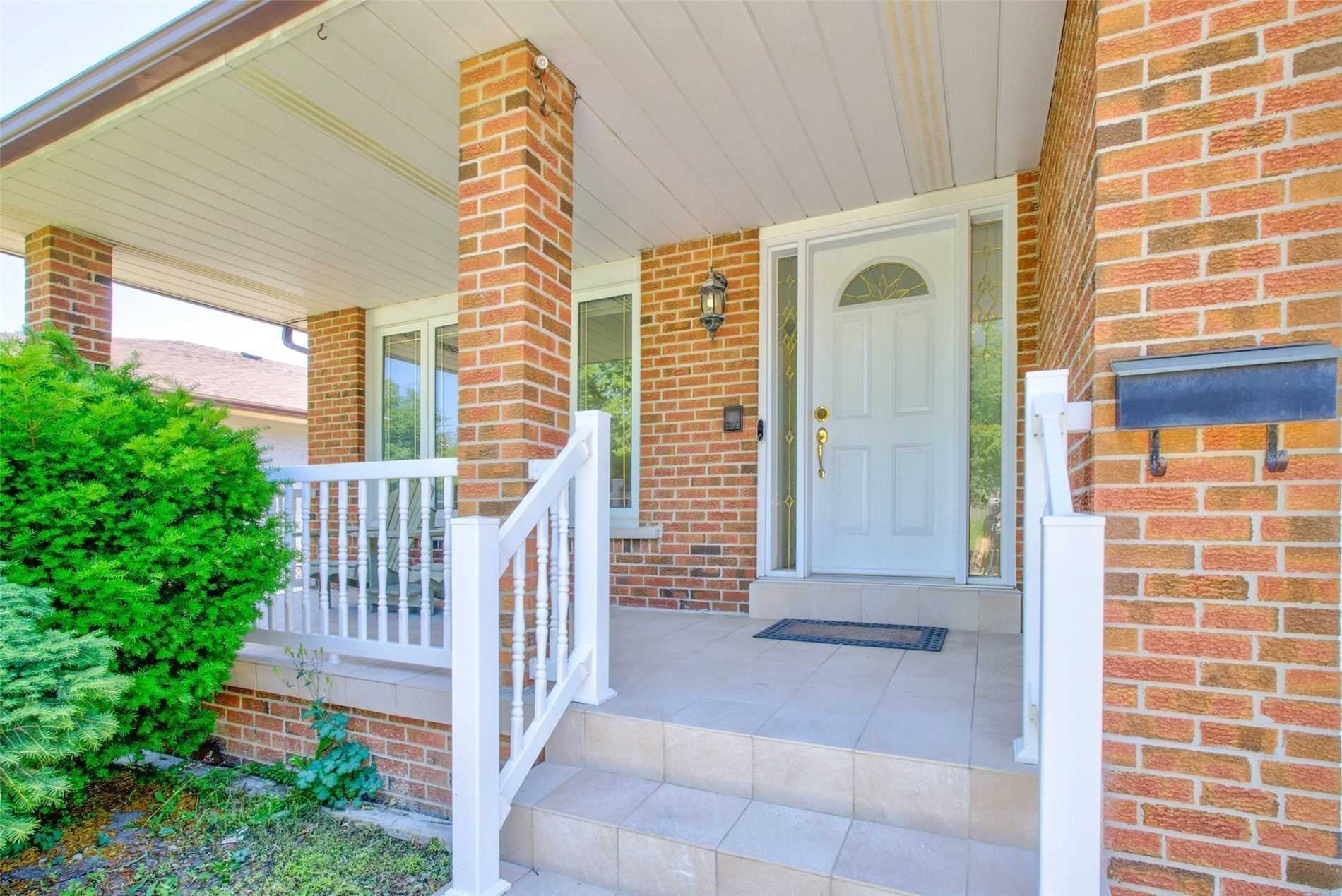 23 Panorama Cres