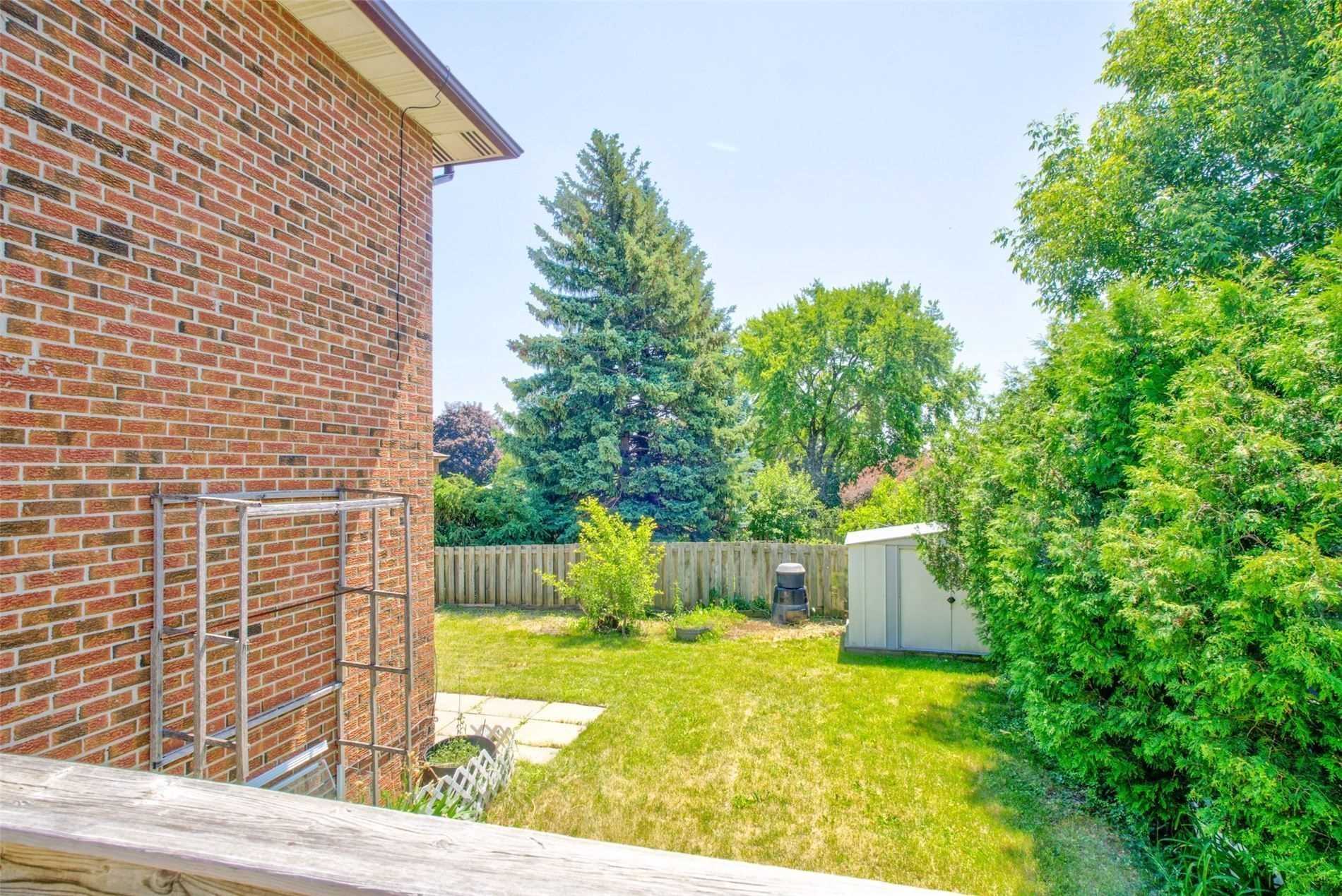 23 Panorama Cres