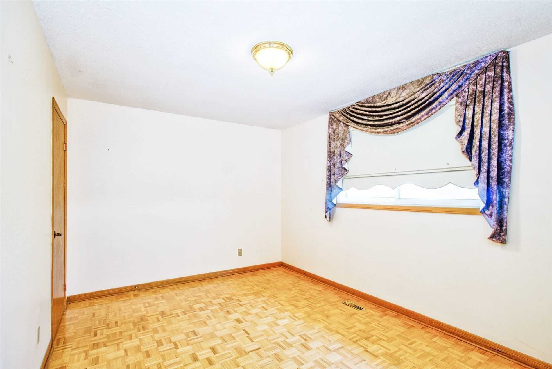 23 Panorama Cres