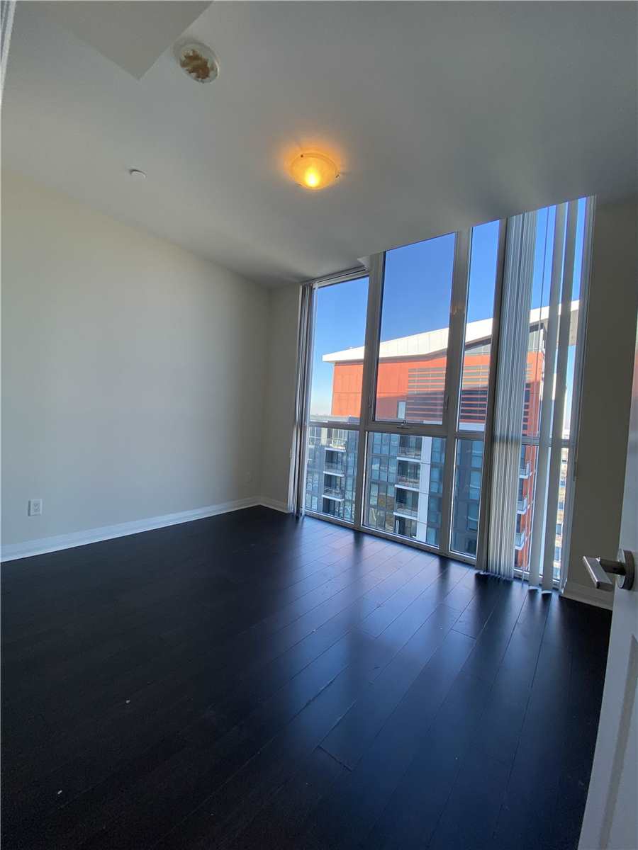 Listing W5908159 - Large Photo # 6