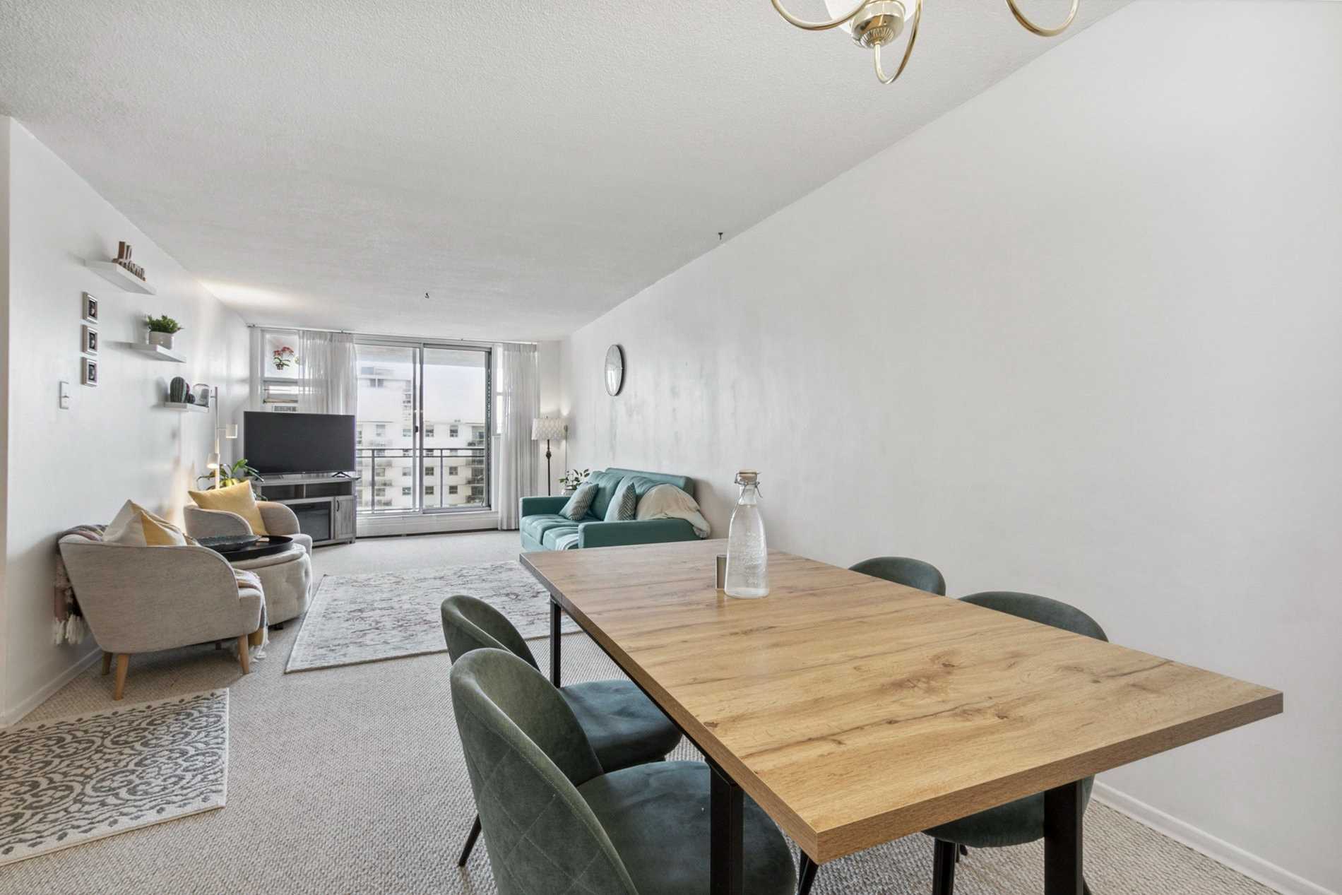 975 Warwick Crt, #1005