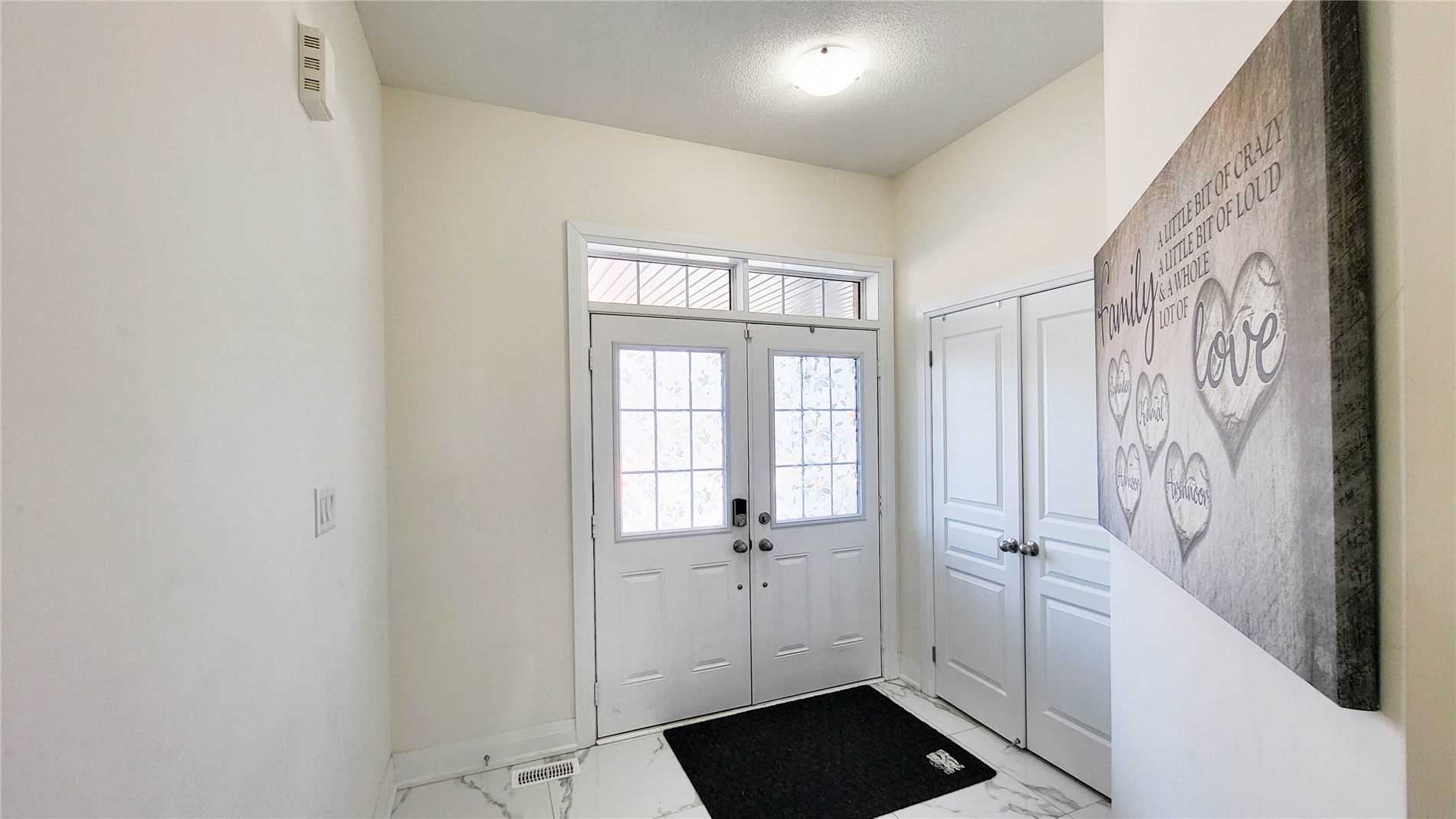Listing W5908653 - Large Photo # 3