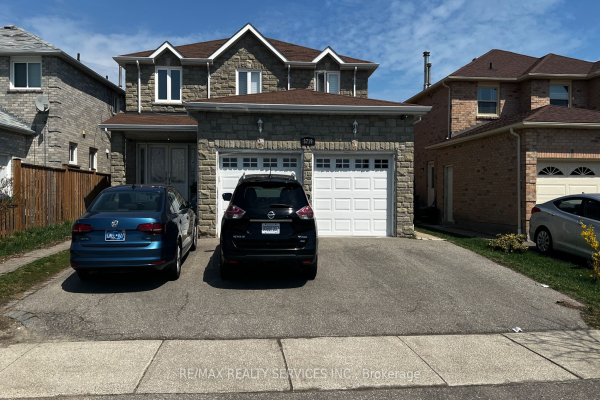 5719 River Grove Ave, Mississauga