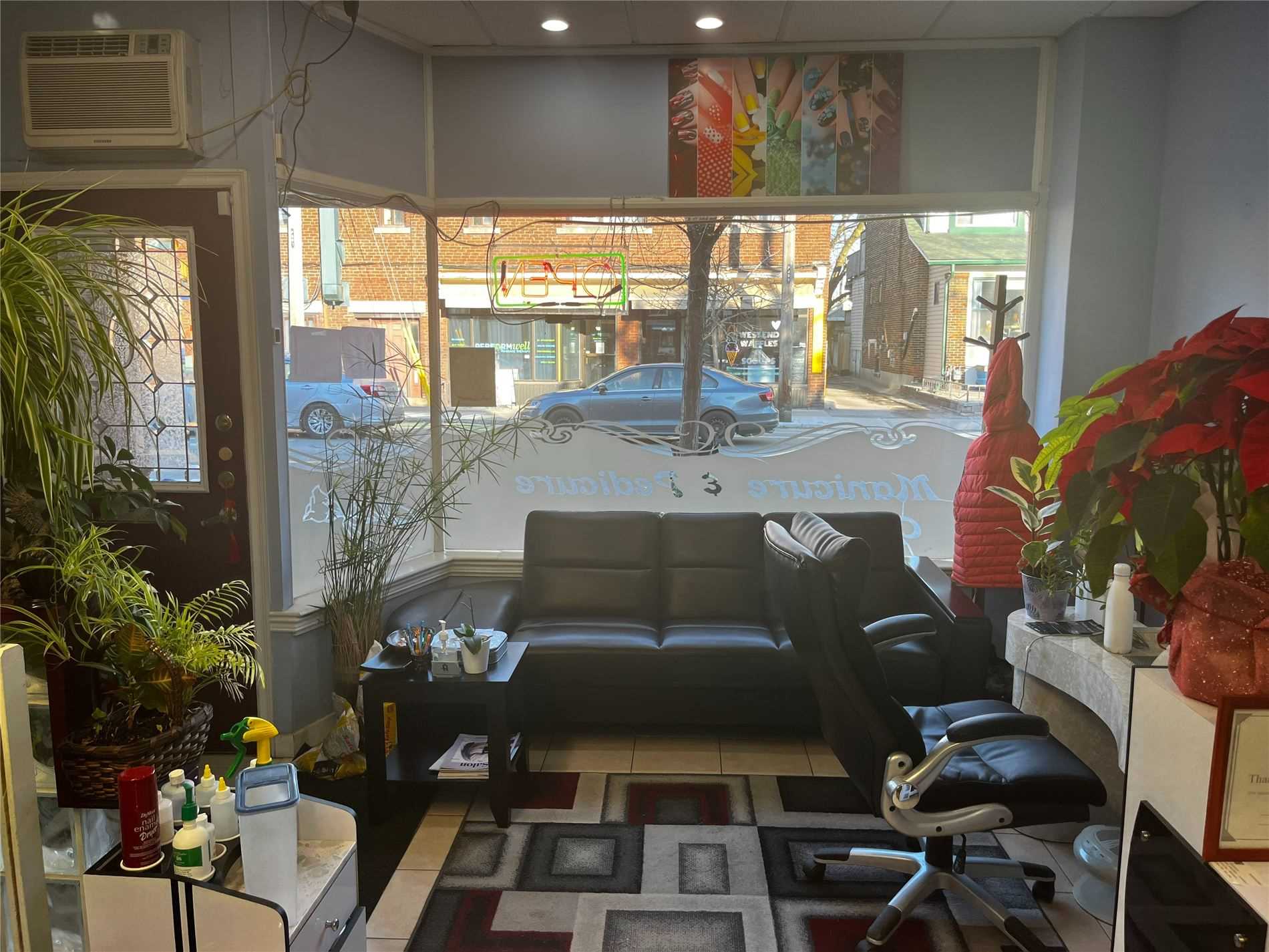 Listing W5909341 - Large Photo # 3