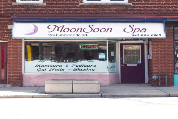 496 Runnymede Rd, Toronto